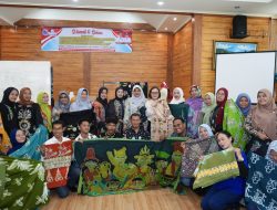 TP PKK Kota Binjai Dukung Pengembangan Ekonomi Kreatif Lewat Pelatihan Batik Tulis Motif Rambutan