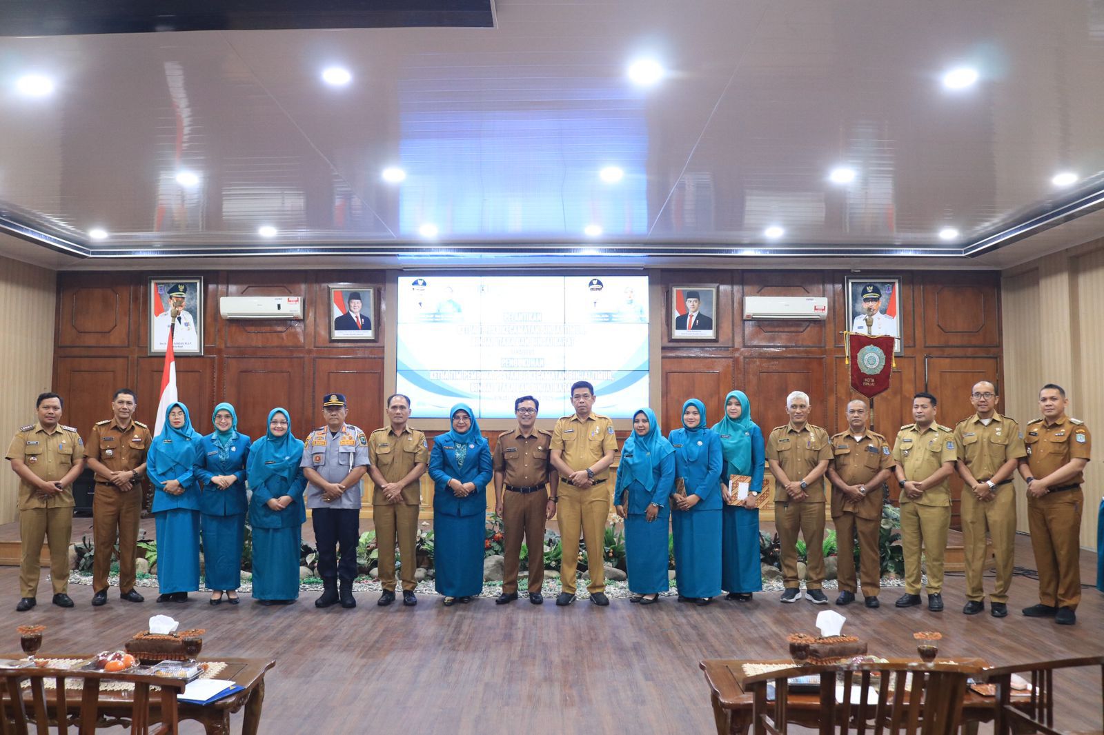 im Penggerak Pemberdayaan dan Kesejahteraan Keluarga (TP PKK) Kota Binjai menggelar pelantikan Ketua TP PKK Kecamatan serta pengukuhan Ketua Pembina Posyandu Kecamatan Binjai Timur, Binjai Utara, dan Binjai Barat. Acara berlangsung di Aula Pemko Binjai, Selasa (11/11).
