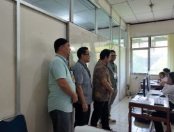 Direktur Politeknik Negeri Medan Tinjau Langsung Pelaksanaan Ujian Masuk