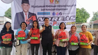 Anggota DPRD Kota Medan dari Fraksi Partai Gerindra, Andreas Pandapotan Purba, S.Ak foto bersama usai melaksanakan kegiatan Pembinaan Ideologi Pancasila dan Wawasan Kebangsaan.