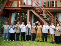 Silaturahmi ke Rumdis Zakiyuddin Harahap, Romo Syafi’i Kenang Persahabatan dengan Alm Saleh Harahap